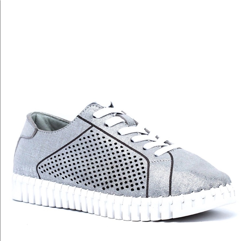 G.C SHOES Lex Silver Lace-Up Sneakers